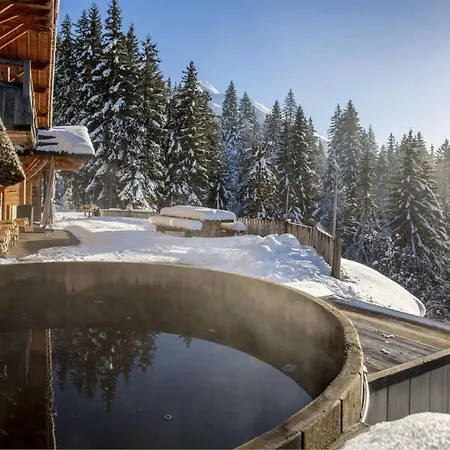 Minnetonka - * La Clusaz